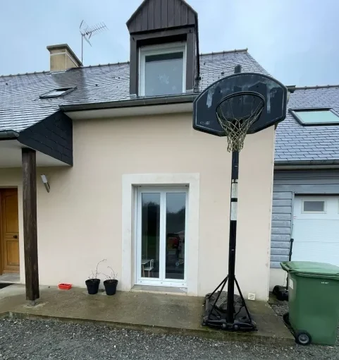 Extension d'une maison, nos clients souhaitaient agrandir leur maison pour y créer une chambre et une salle d'eau avec dressing au rez-de-chaussée et profiter du confort du plain-pied.